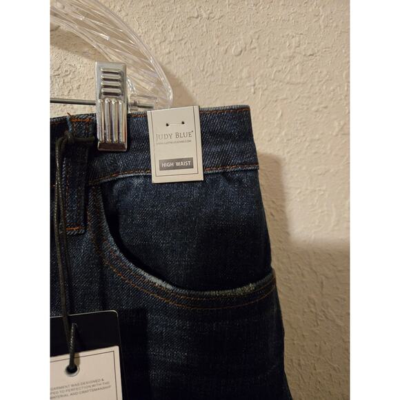 Judy Blue high waist button fly stretch jeans
13x31 - Picture 3 of 6